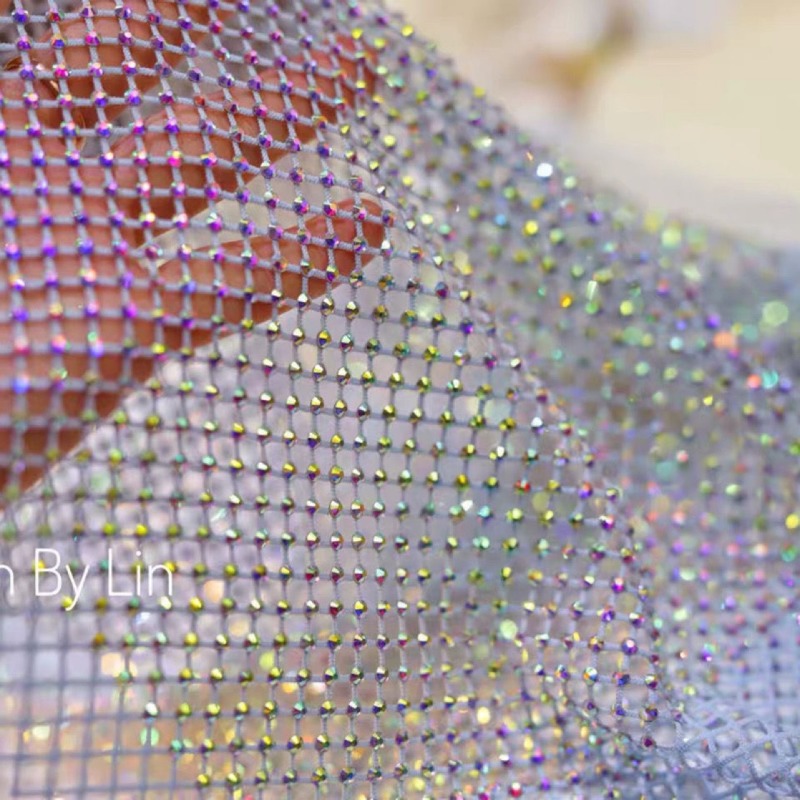 ผ้าตาข่ายยืดหยุ่นประดับคริสตัล - Crystal Mesh Fabric บทวิจารณ์และราคา